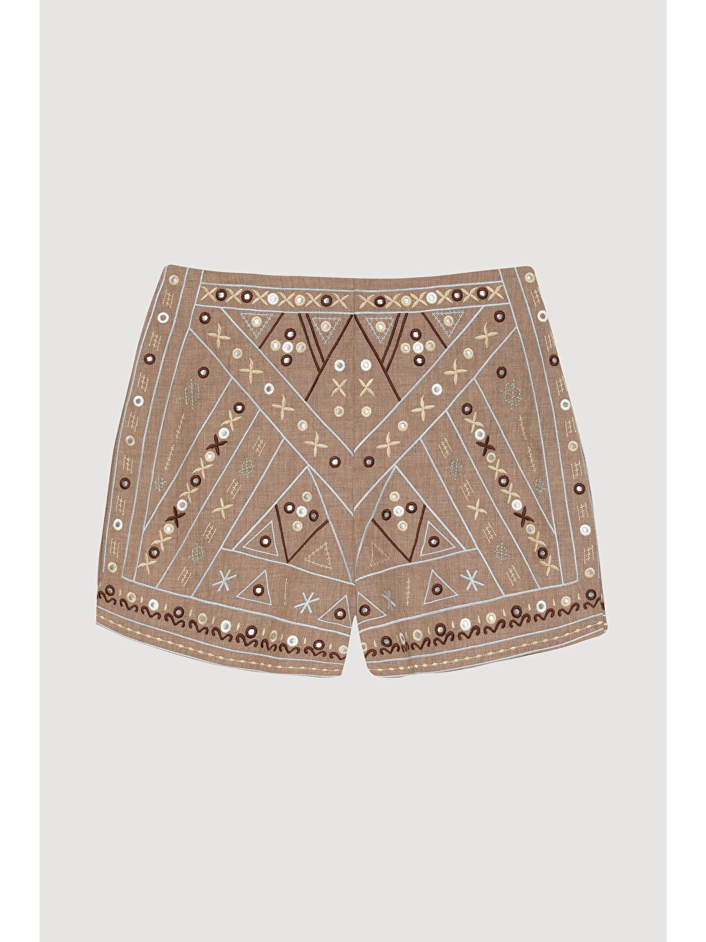 Etnik Nakış İşlemeli Pul Süslemeli Mini Şort Bej-1