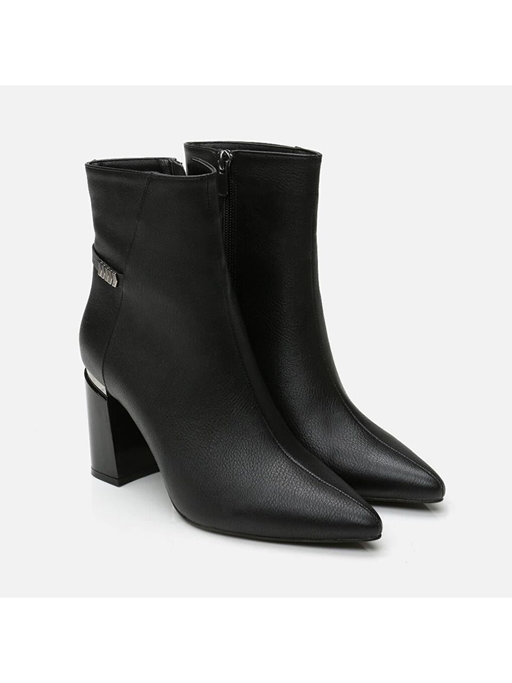 Kadın Siyah Fermuarlı Kalın Topuklu Bot-2