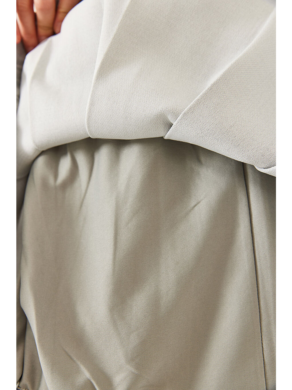 Gri Kadın Kemerli Pileli Bezayağı Etek-5