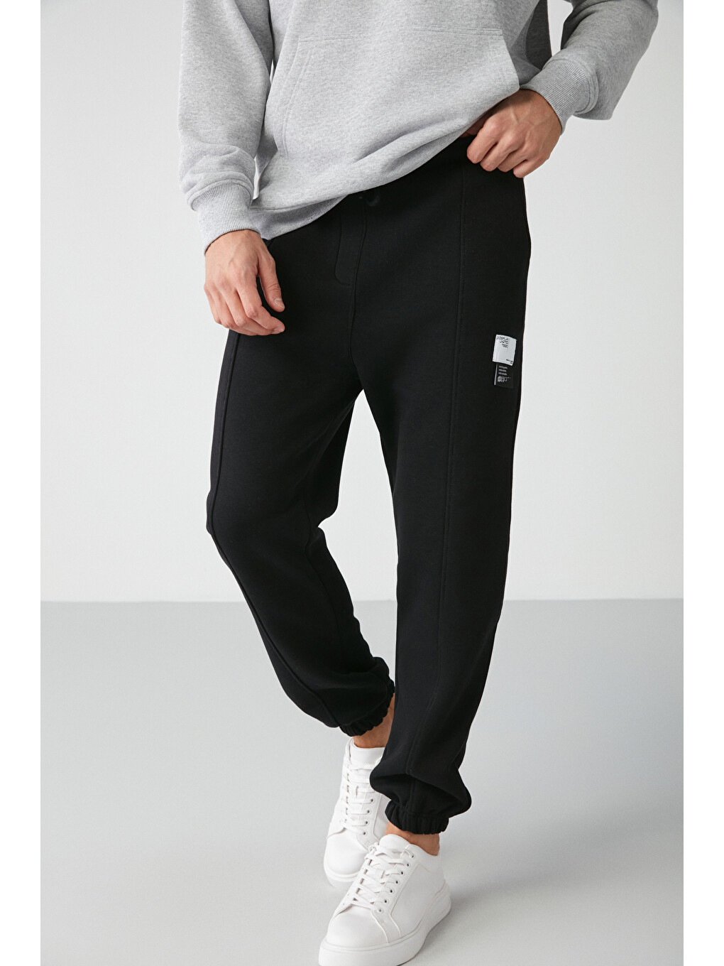 Siyah ROWAN Erkek Organik Pamuklu Relaxed Fit İçi Polarlı Süs etiketli Jogger SİYAH Eşofman Altı-1