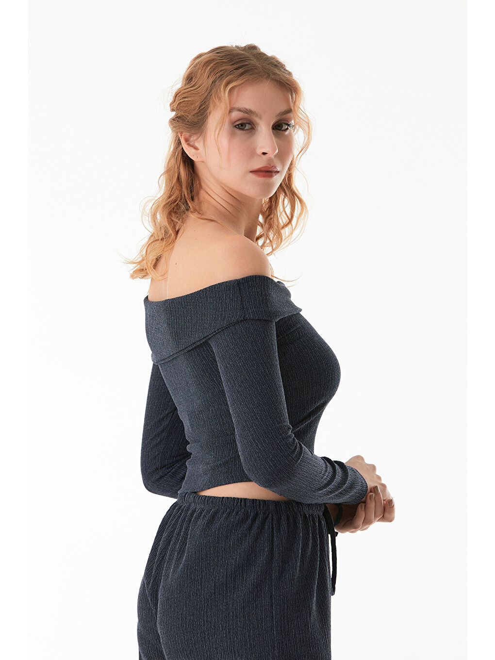 İndigo Bürümcük Kumaş Madonna Yaka Bluz-4