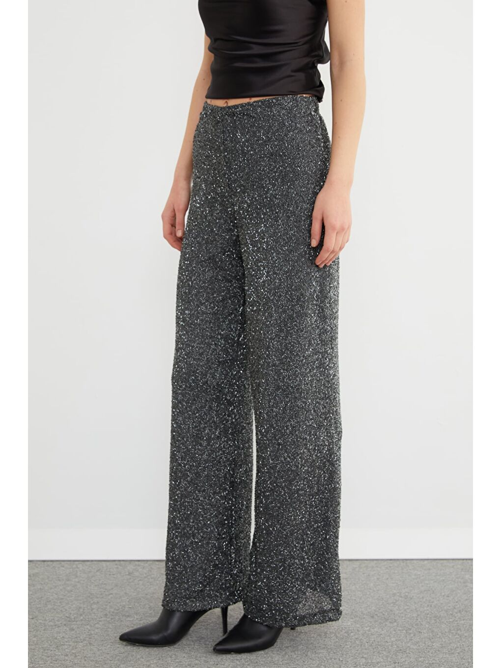 Gri Beli Lastikli Simli Ve Taşlı Palazzo Pantolon-4