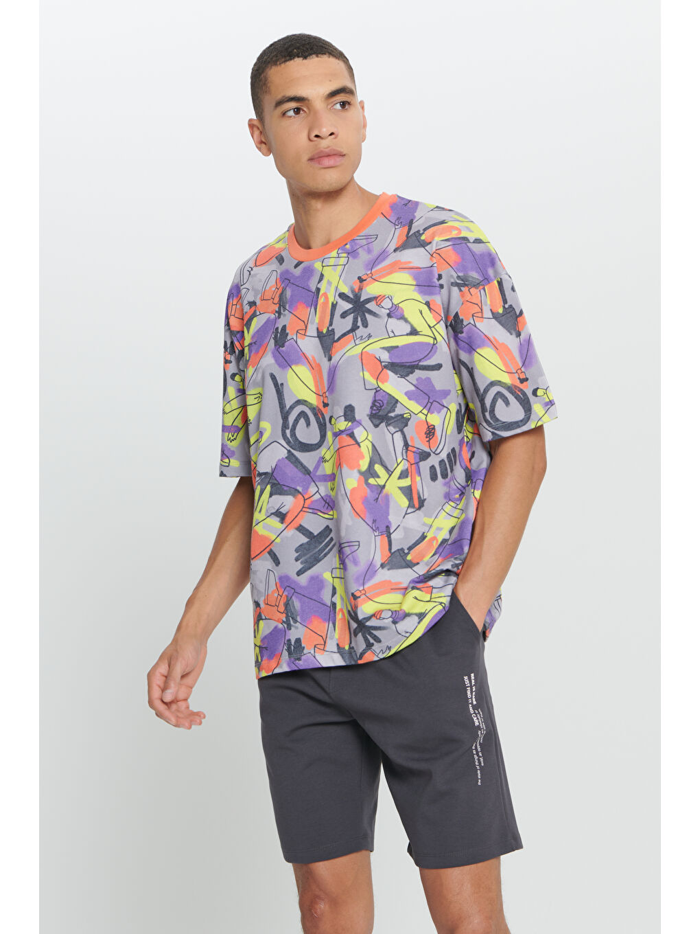 Erkek Sarı Oversize Fit Bol Kesim Pamuklu Baskılı Bisiklet Yaka Tişört-2