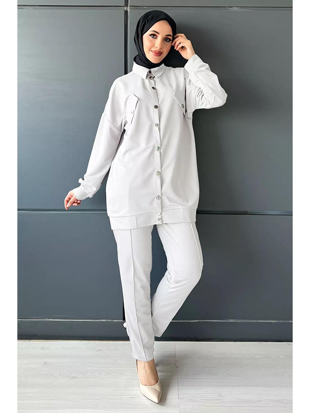 Ekru Üstü Çıtçıt Detaylı Gömlek Pantolon Tesettür İkili Takım-1