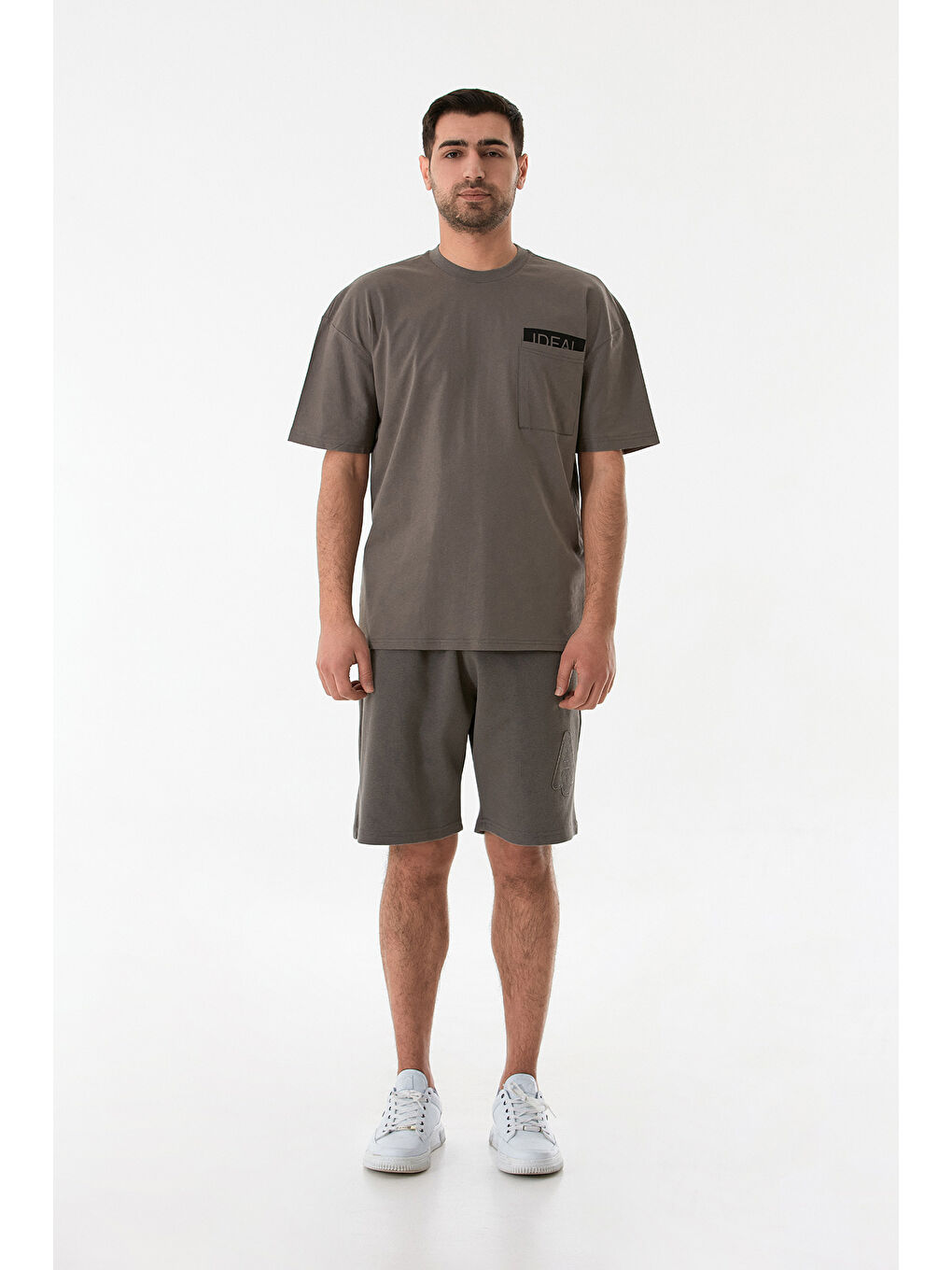Gri Ideal Baskılı Cep Detaylı Oversize Kısa Kol Tişört