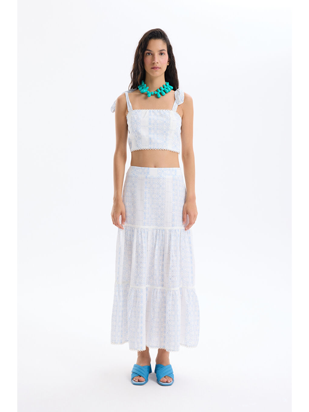 Fiyonk Bağlama Askılı Kare Yaka Bluz Ekru-2