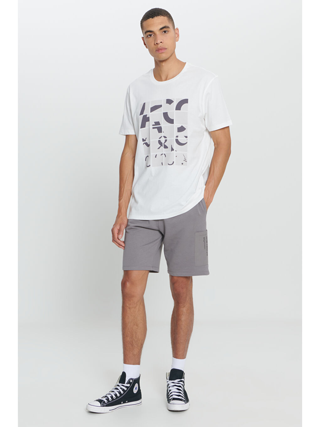 Erkek Beyaz Standart Fit Normal Kesim %100 Pamuk Baskılı Bisiklet Yaka Tişört-1