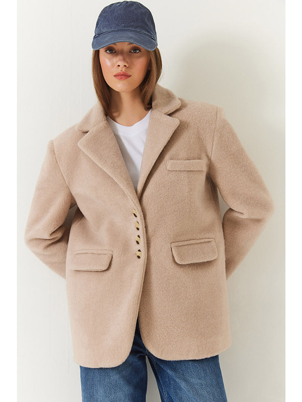 Bej Kadın Kalın Kaşe Blazer Ceket Kısa Kaban