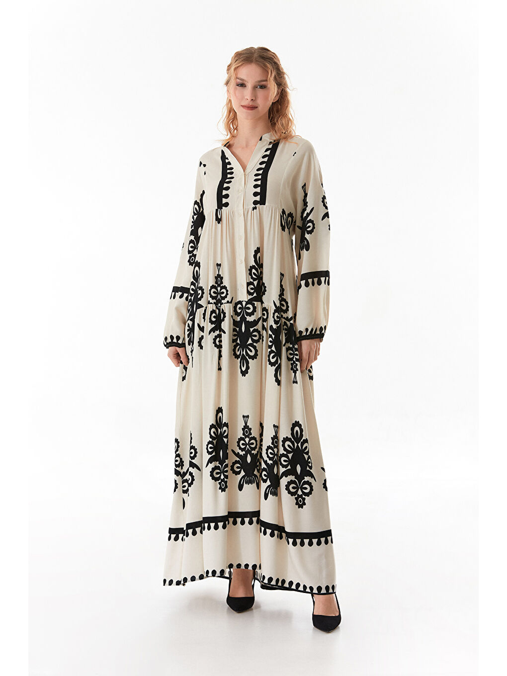 Ekru Etnik Desenli Yarım Düğmeli Kolları Lastikli Elbise-2