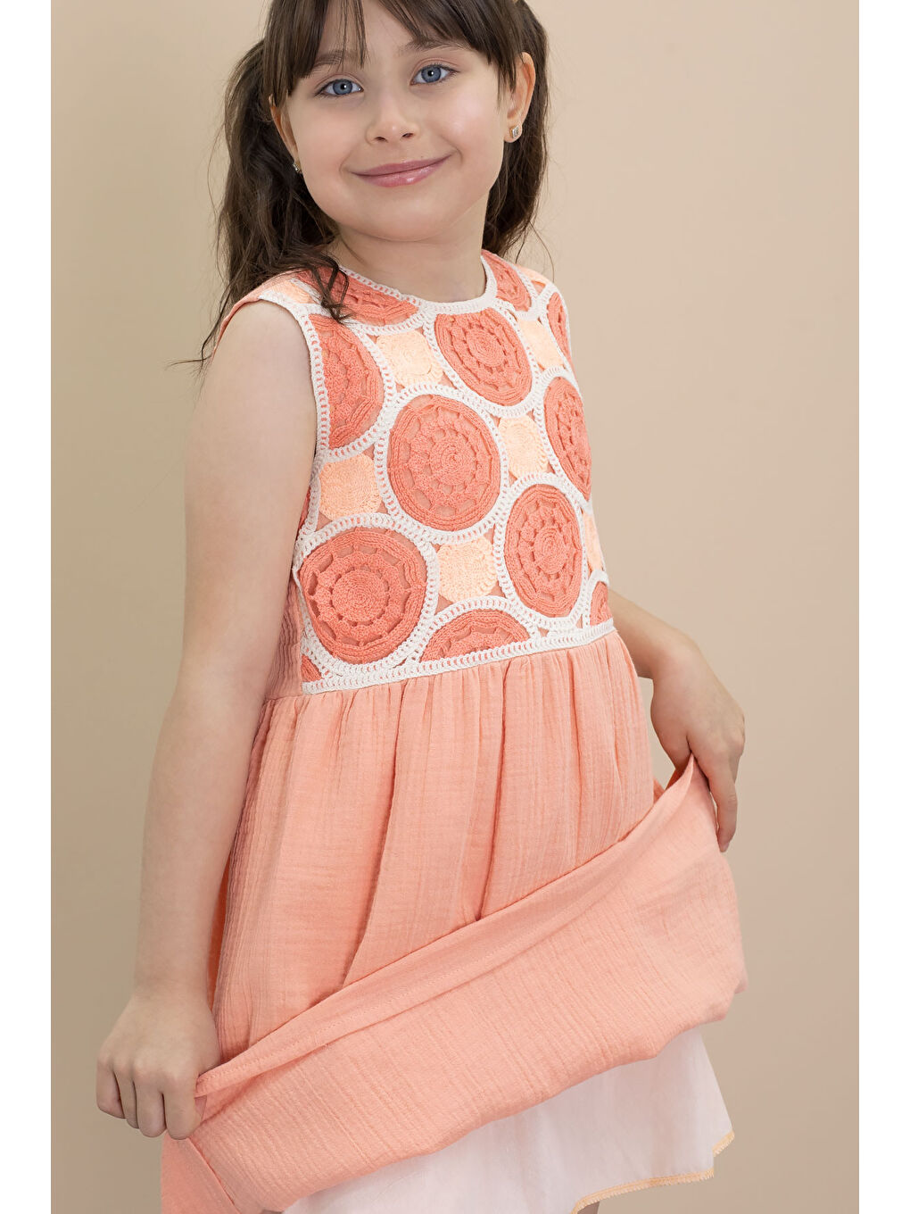 Turuncu Dantel İşlemeli Sıfır Kol Kız Çocuk Müslin Kumaş Elbise 21026-3