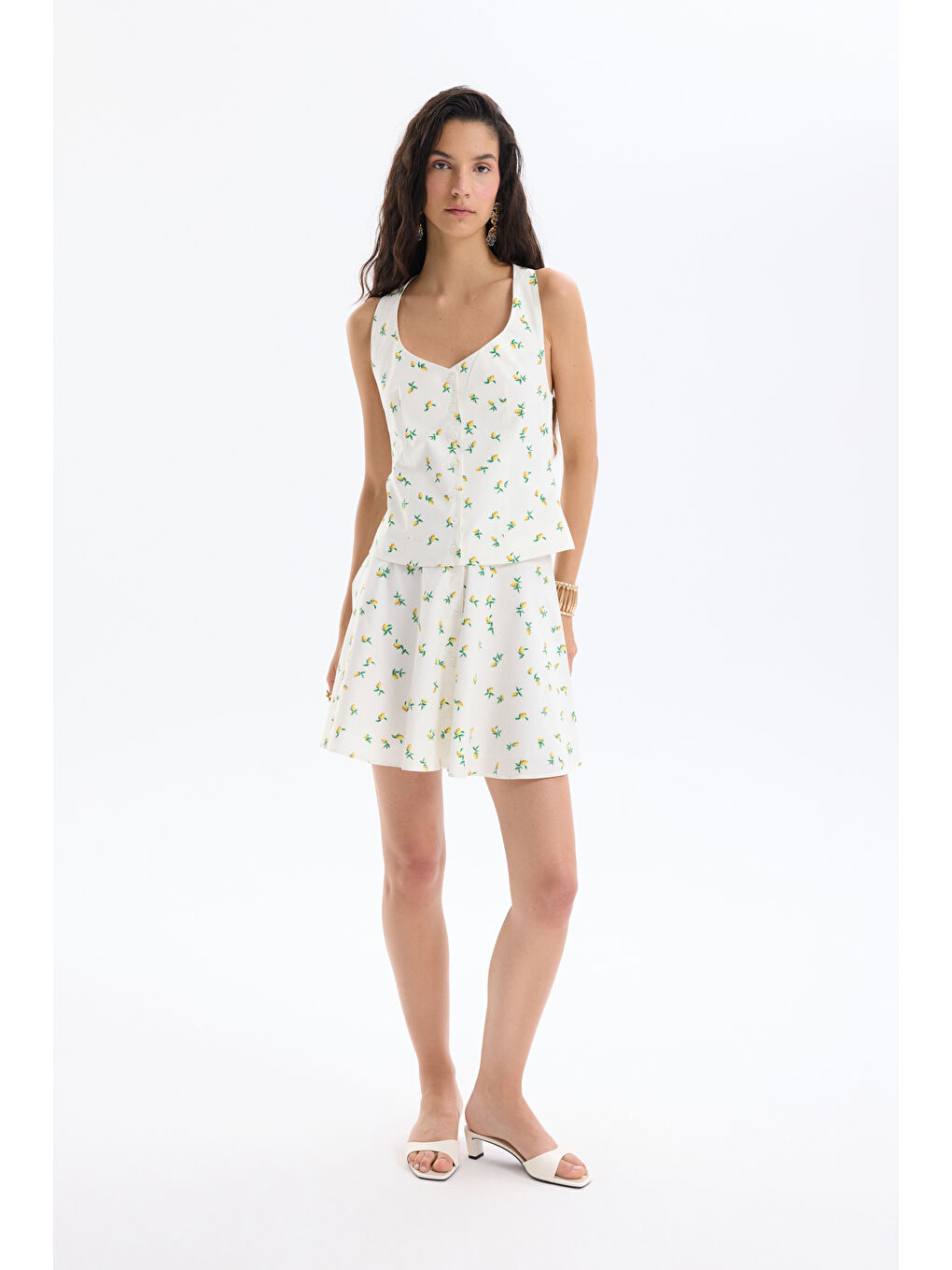 Limonlu Boyundan Bağlamalı Bluz Ekru-2