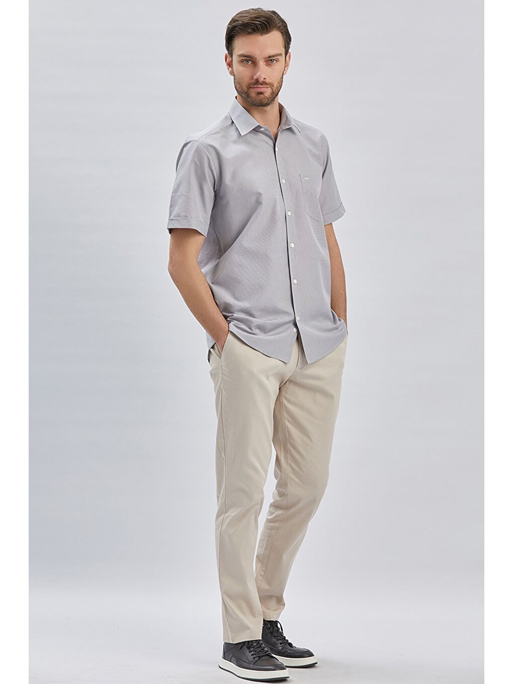 Gri Kısa Kollu Desenli Sert Yaka Cepli Pamuklu Klasik Comfort Fit Rahat Kesim Gömlek 1004240231