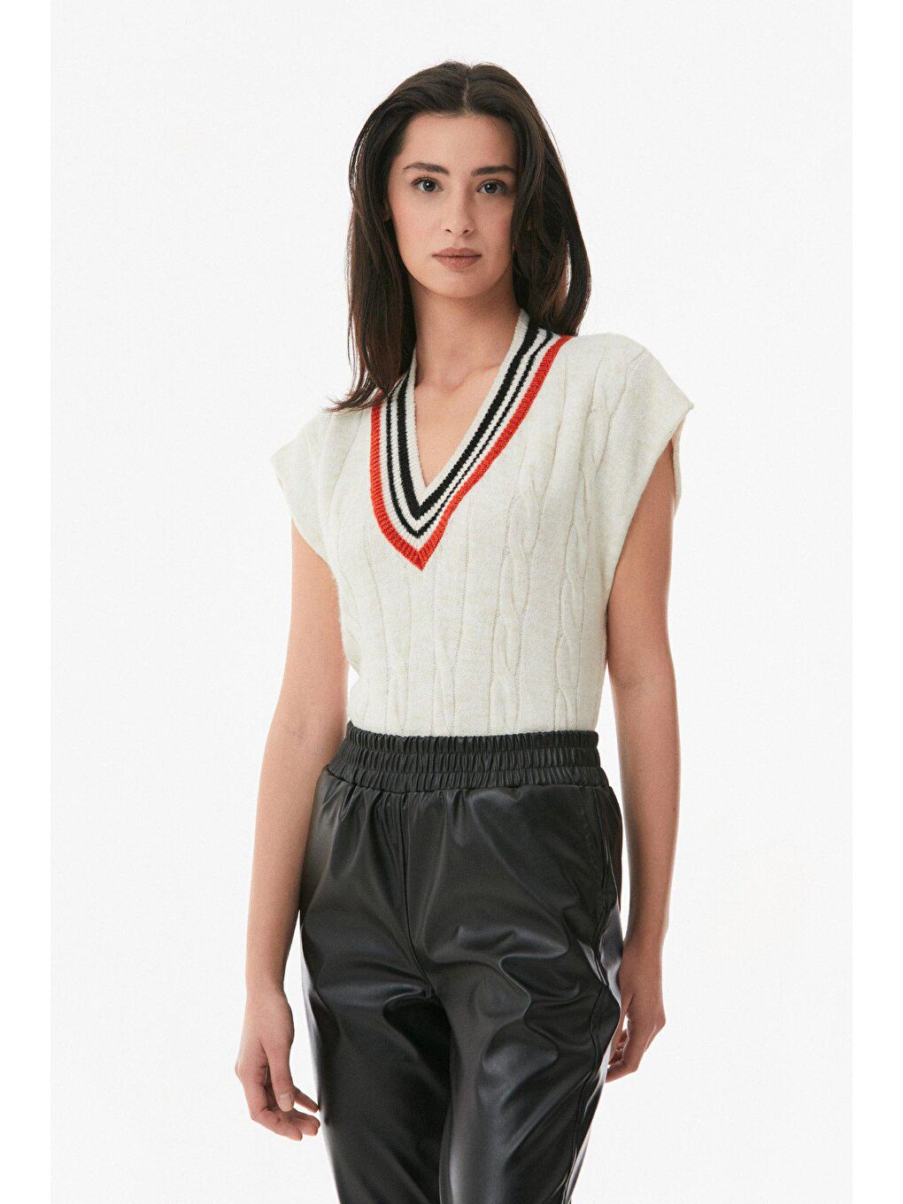 Bej Çizgili Saç Örgülü Süveter-1