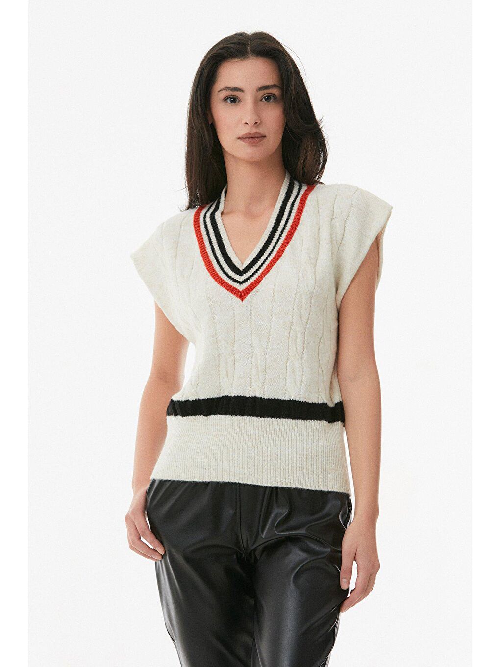 Bej Çizgili Saç Örgülü Süveter-2