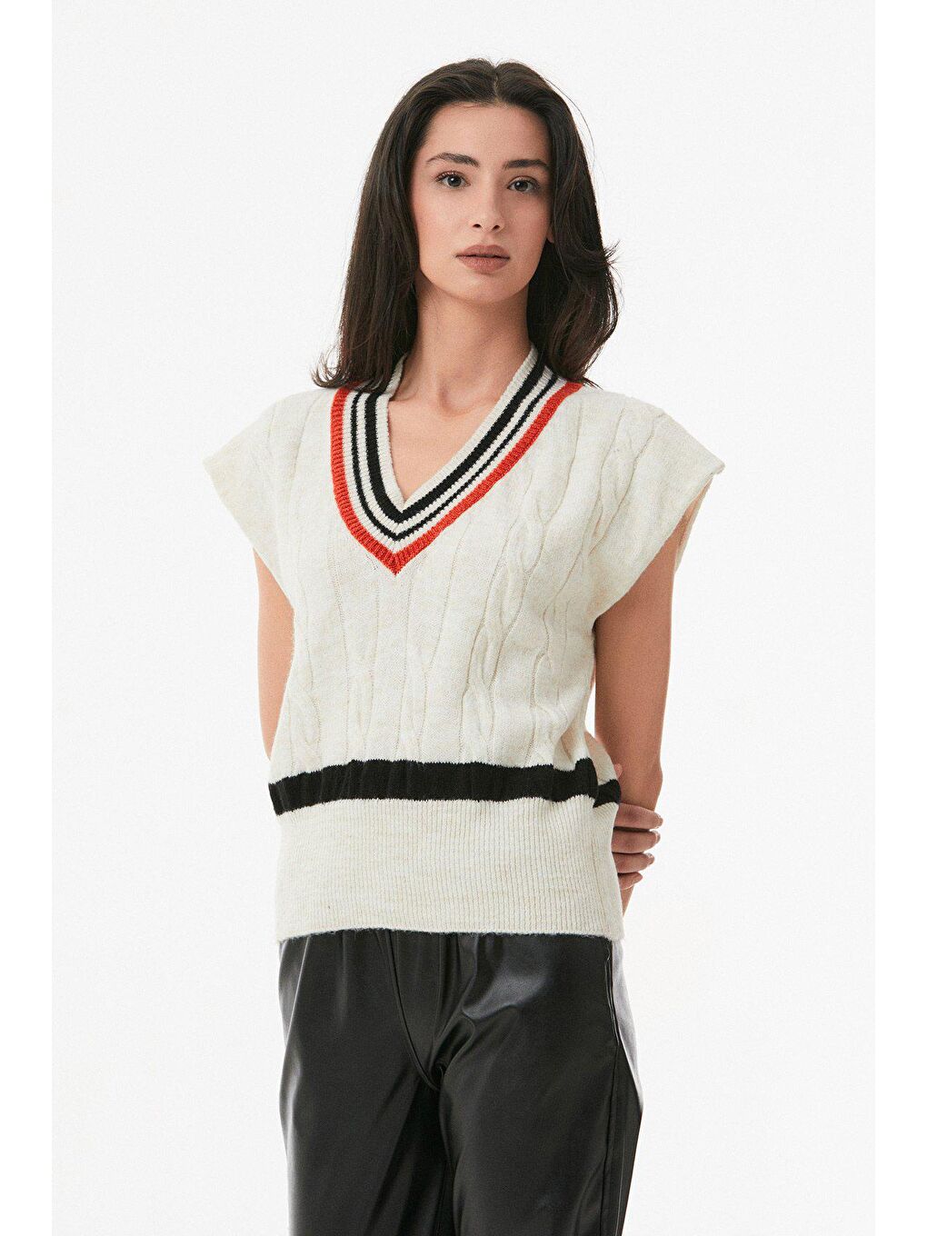 Bej Çizgili Saç Örgülü Süveter-4