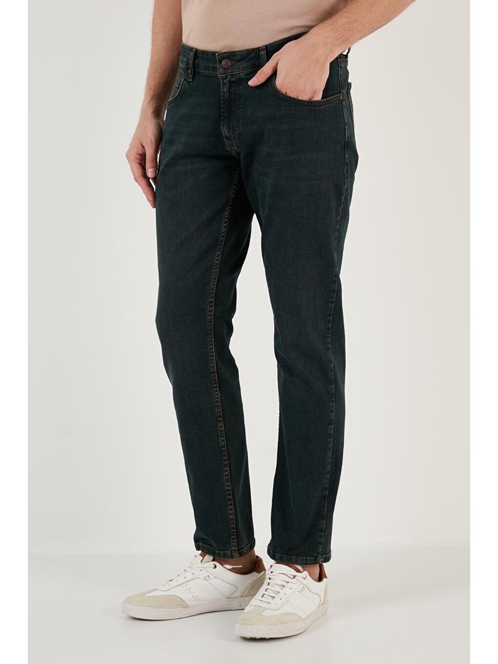 Lacivert Pamuklu Normal Bel Regular Fit Boru Paça Jeans 2210J49PARMA-1