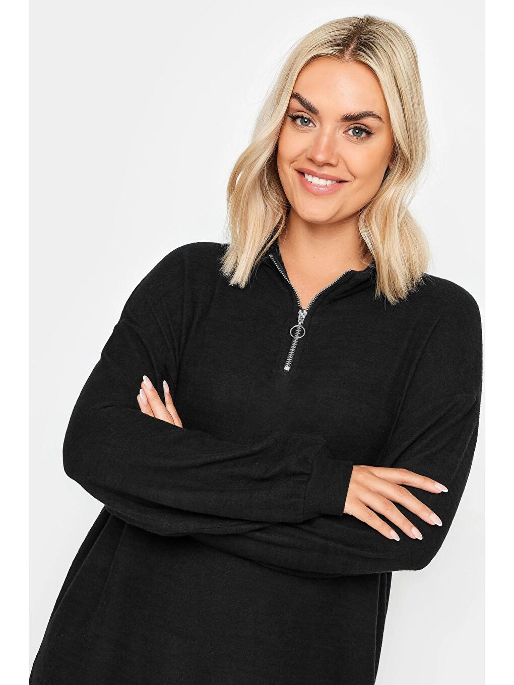 Siyah Büyük Beden Yakası Fermuarlı Uzun Kollu Midi Boy Elbise 321600-1