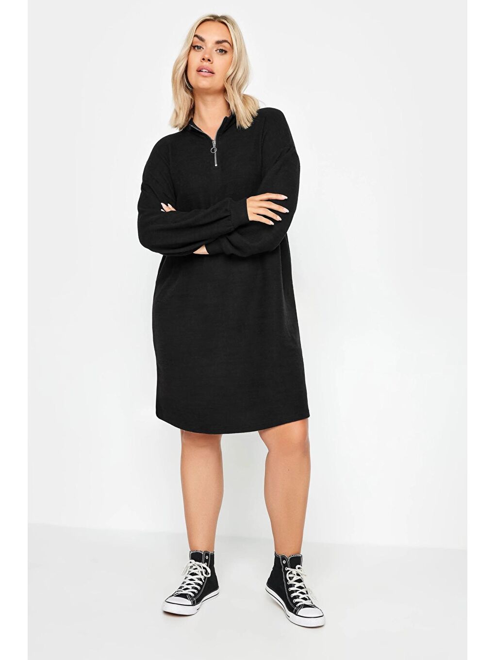 Siyah Büyük Beden Yakası Fermuarlı Uzun Kollu Midi Boy Elbise 321600-3