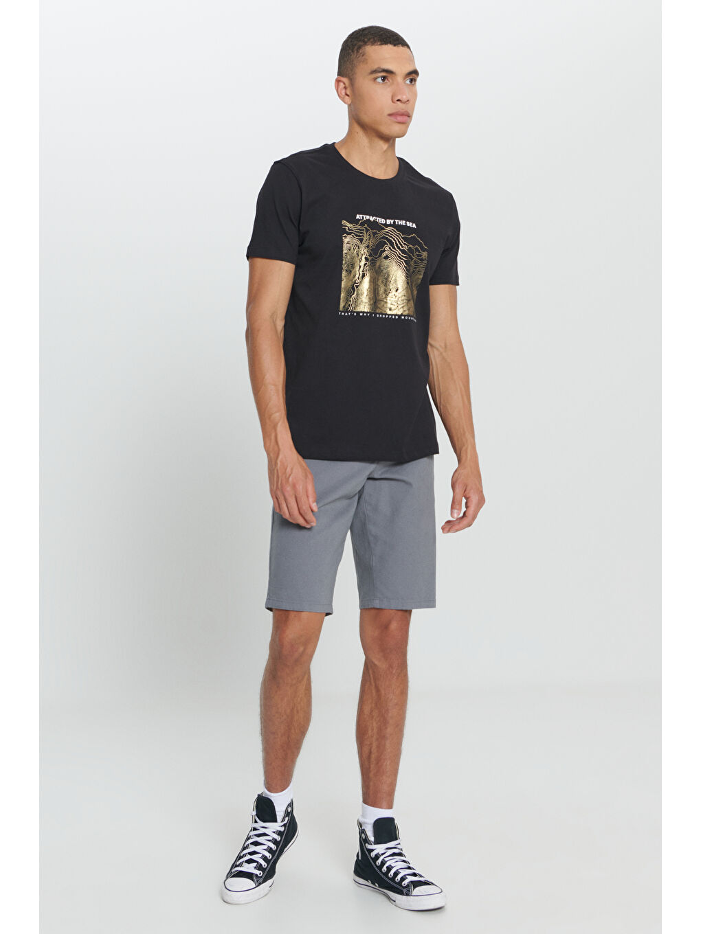 Erkek Siyah Standart Fit Normal Kesim %100 Pamuk Baskılı Bisiklet Yaka Tişört-1