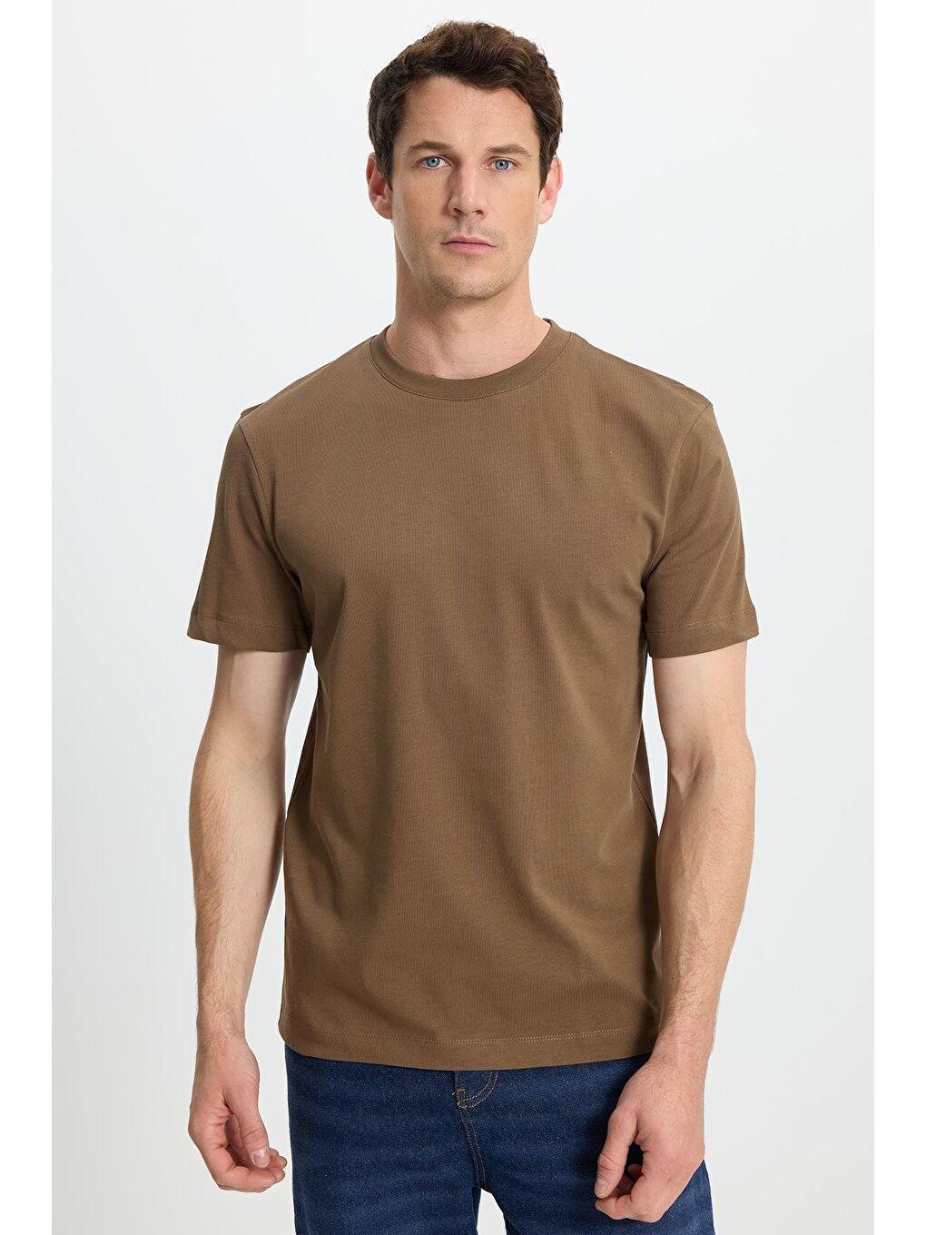 Erkek Regular Fit Klasik Kesim %100 Pamuk Bisiklet Yaka Kahverengi Tişört