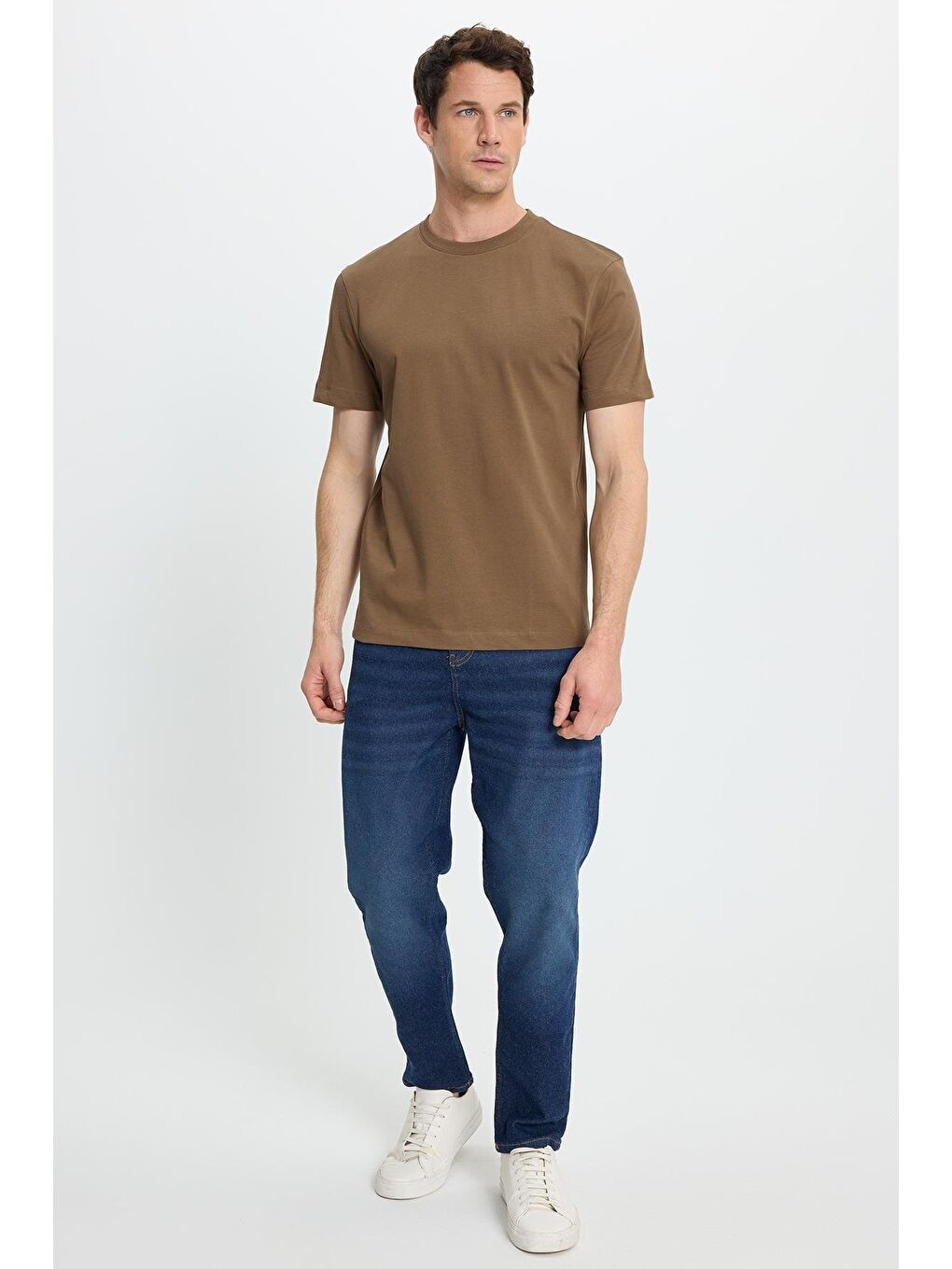 Erkek Regular Fit Klasik Kesim %100 Pamuk Bisiklet Yaka Kahverengi Tişört-3