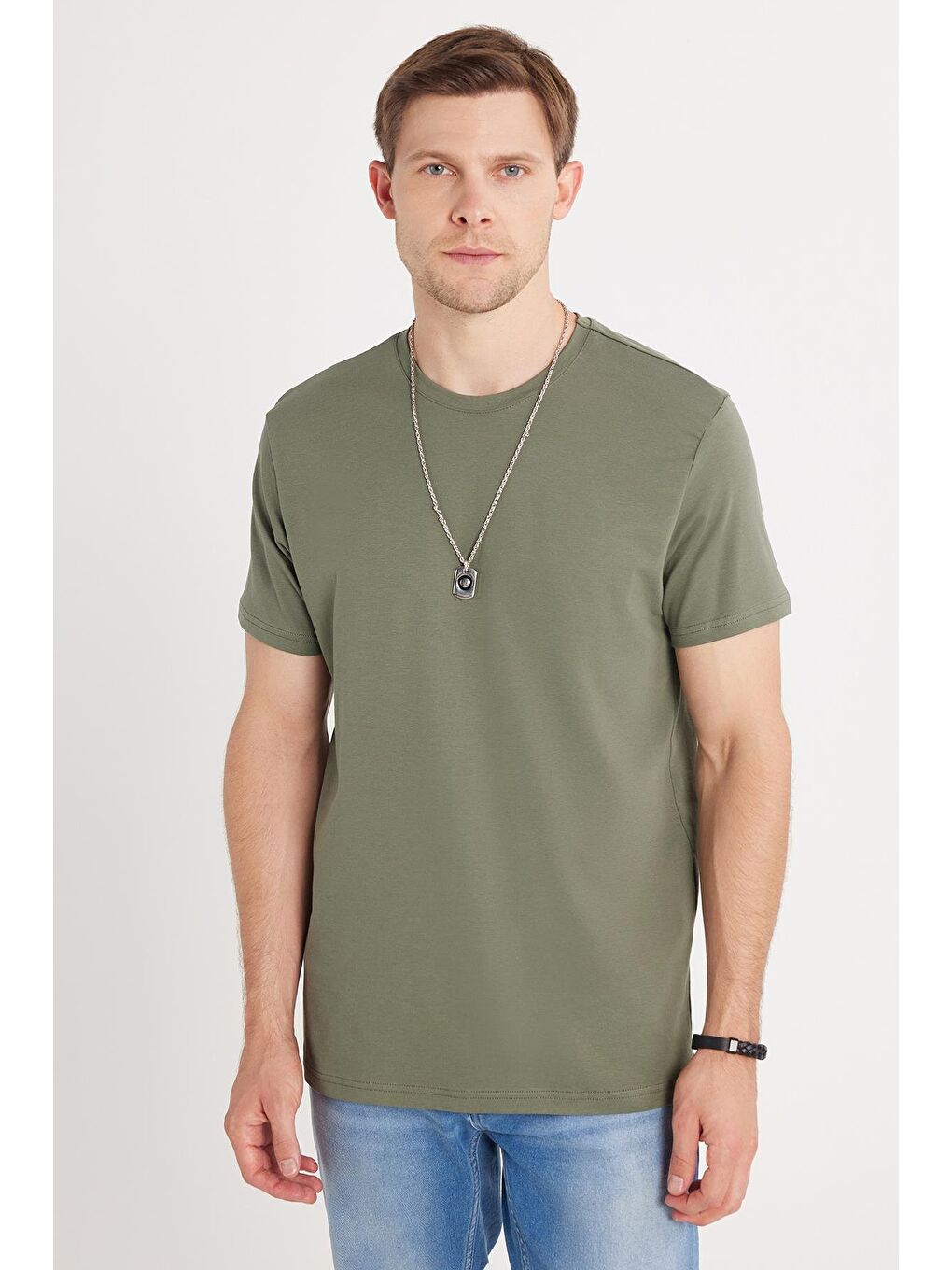 Erkek Slim Fit Dar Kesim Pamuklu Yumuşak Doku Elastanlı Esnek Kumaş Basic Yeşil Bisiklet Yaka Tişört