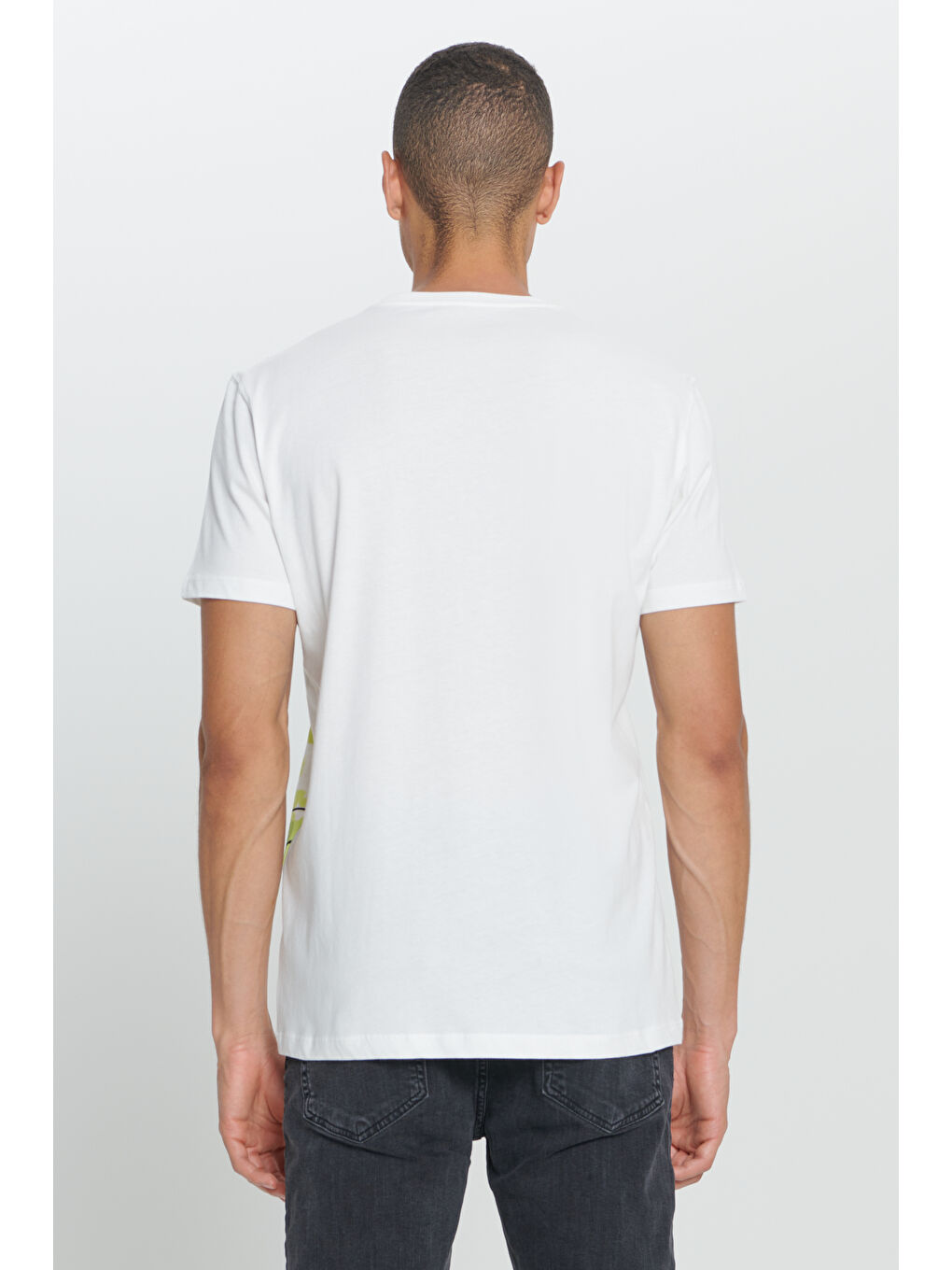 Erkek Beyaz Standart Normal Kesim %100 Pamuk Baskılı Bisiklet Yaka Tişört-5