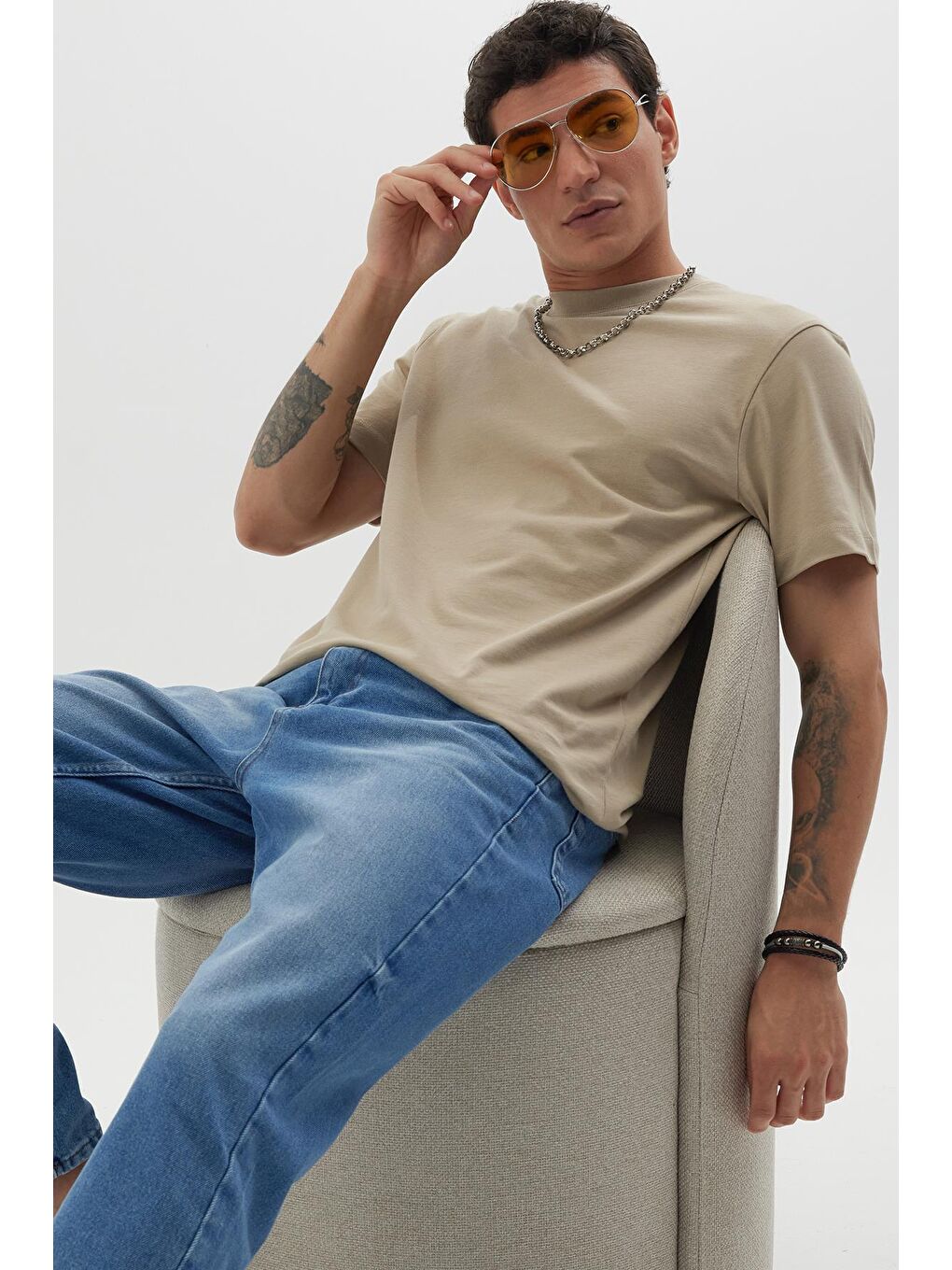 Erkek Regular Fit Klasik Kesim %100 Pamuk Bisiklet Yaka Bej Tişört