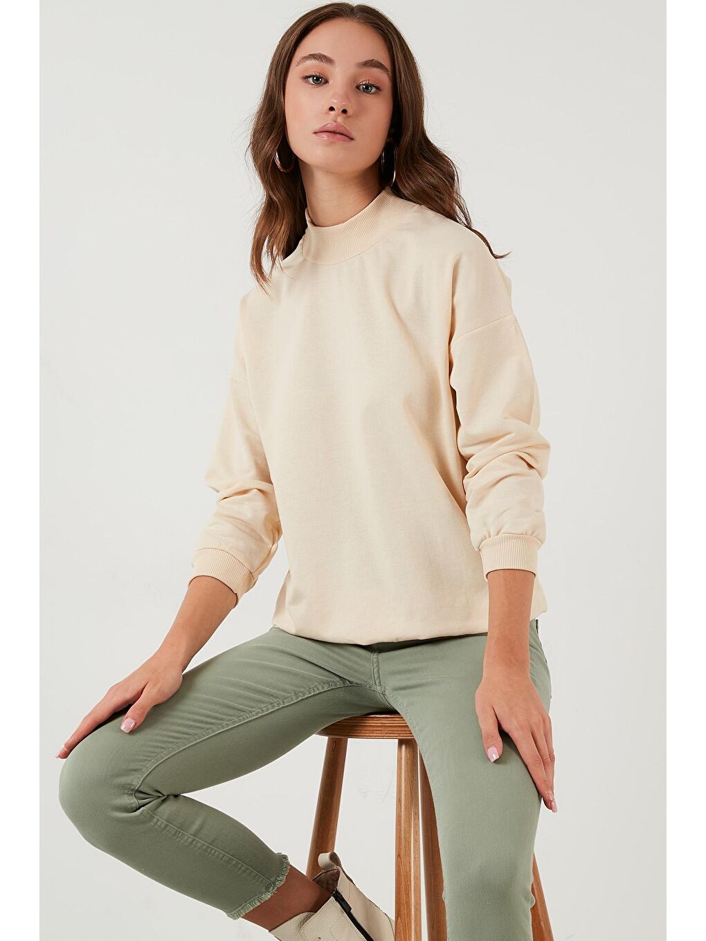 Bej Pamuklu Dik Yaka Basic Örme Kadın Sweat 5863323