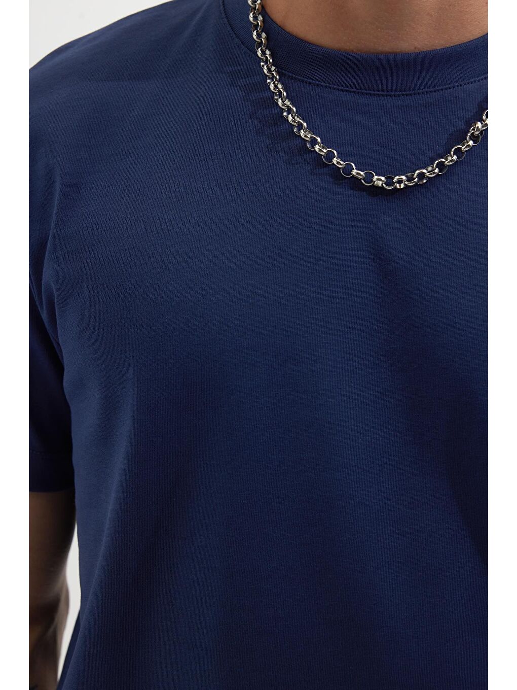 Erkek Regular Fit Klasik Kesim %100 Pamuk Bisiklet Yaka Lacivert Tişört-2