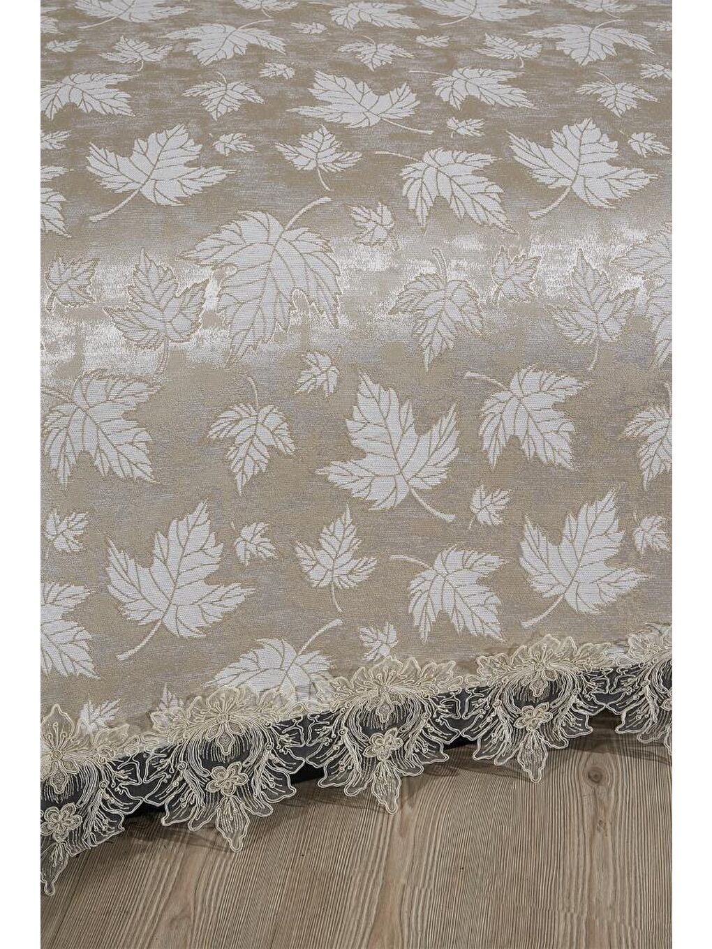 Karışık Fransız Dantelli Seravelle Çift Kişilik Yatak Örtüsü 230x250 cm-3