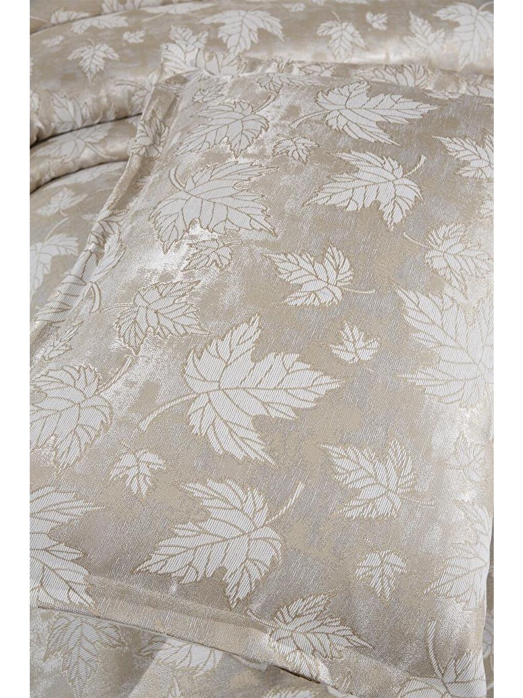 Karışık Fransız Dantelli Seravelle Çift Kişilik Yatak Örtüsü 230x250 cm-6