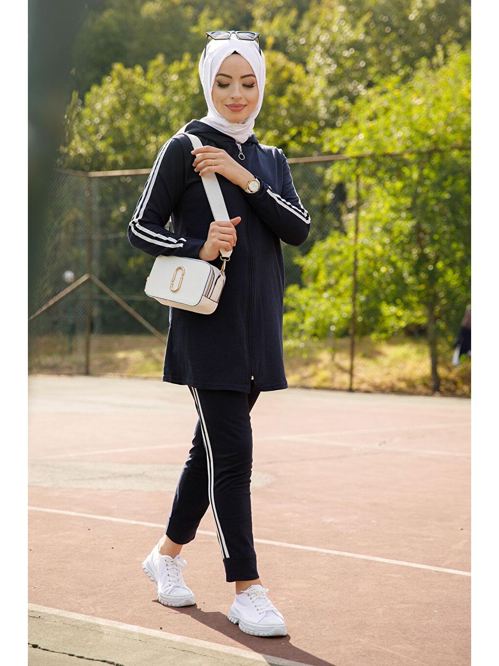 Kapüşonlu Yaka Kadın Lacivert Tunık Pantolon - 4126