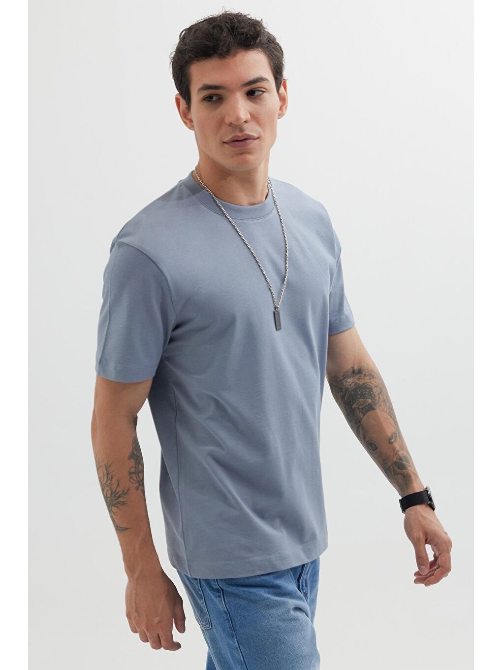 Erkek Regular Fit Klasik Kesim %100 Pamuk Bisiklet Yaka Gri Tişört-1