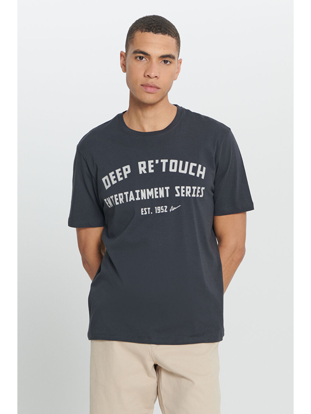 Erkek Siyah Comfort Fit Rahat Kesim %100 Pamuk Baskılı Yumuşak Dokulu Bisiklet Yaka Tişört-1