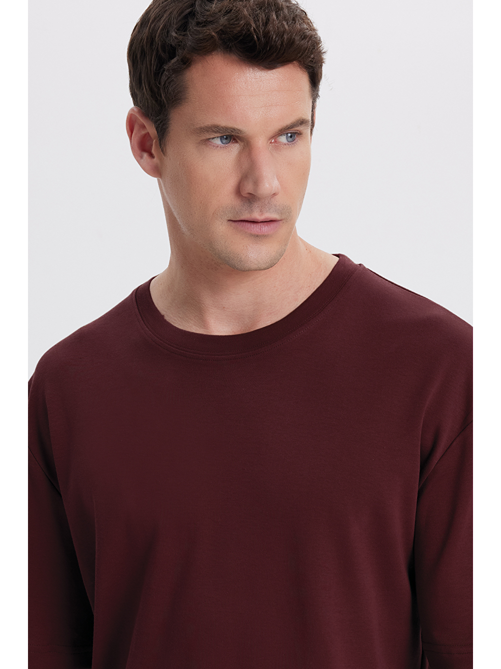 Unisex Oversize Geniş Kesim %100 Pamuk Yumuşak Dokulu Basic Bisiklet Yaka Bordo Tişört-2