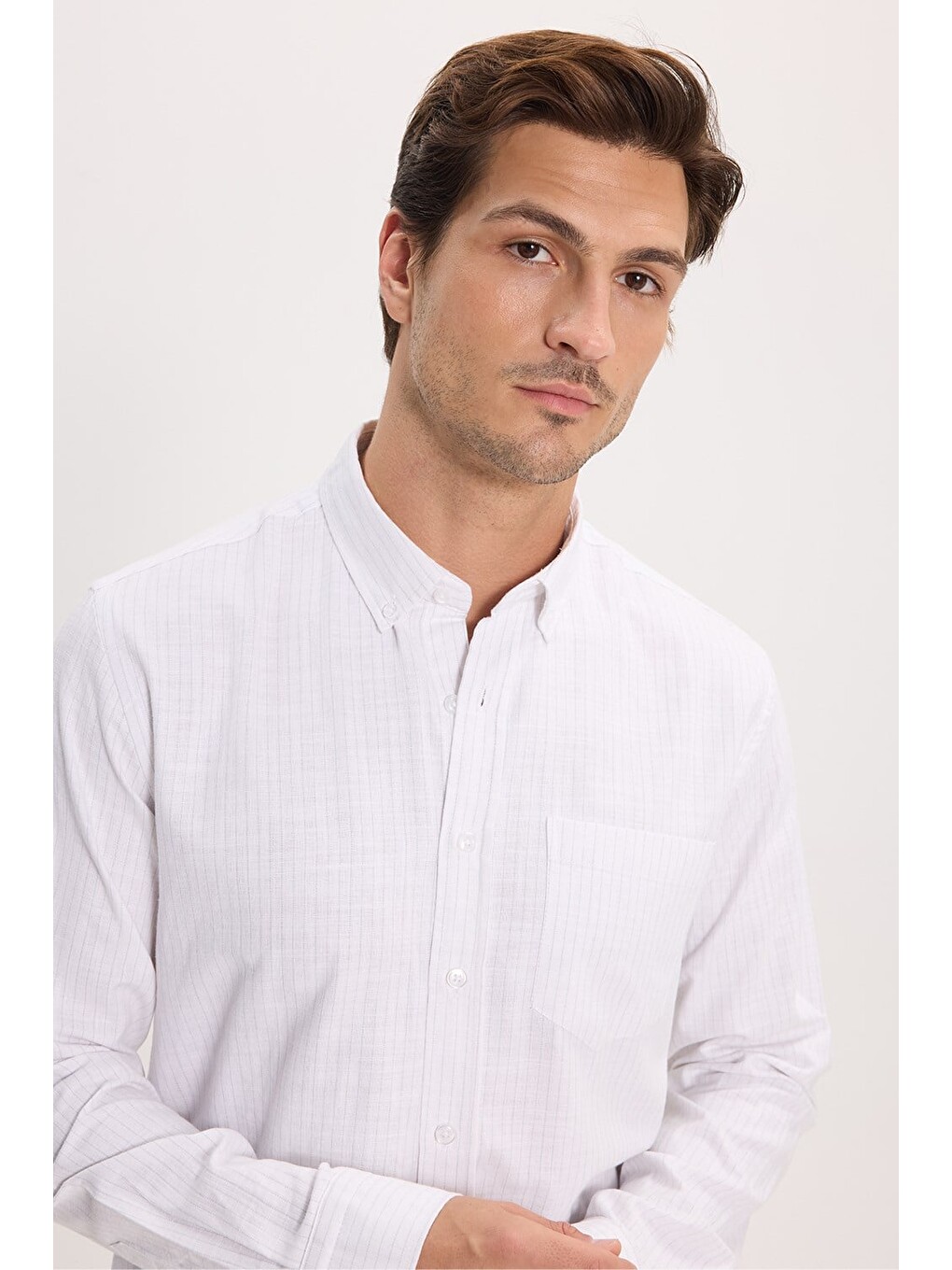 Erkek Slim Fit Dar Kesim %100 Pamuk Düğmeli Yaka Çizgili Uzun Kollu Cepli Keten Efektli Yeşil Gömlek-2