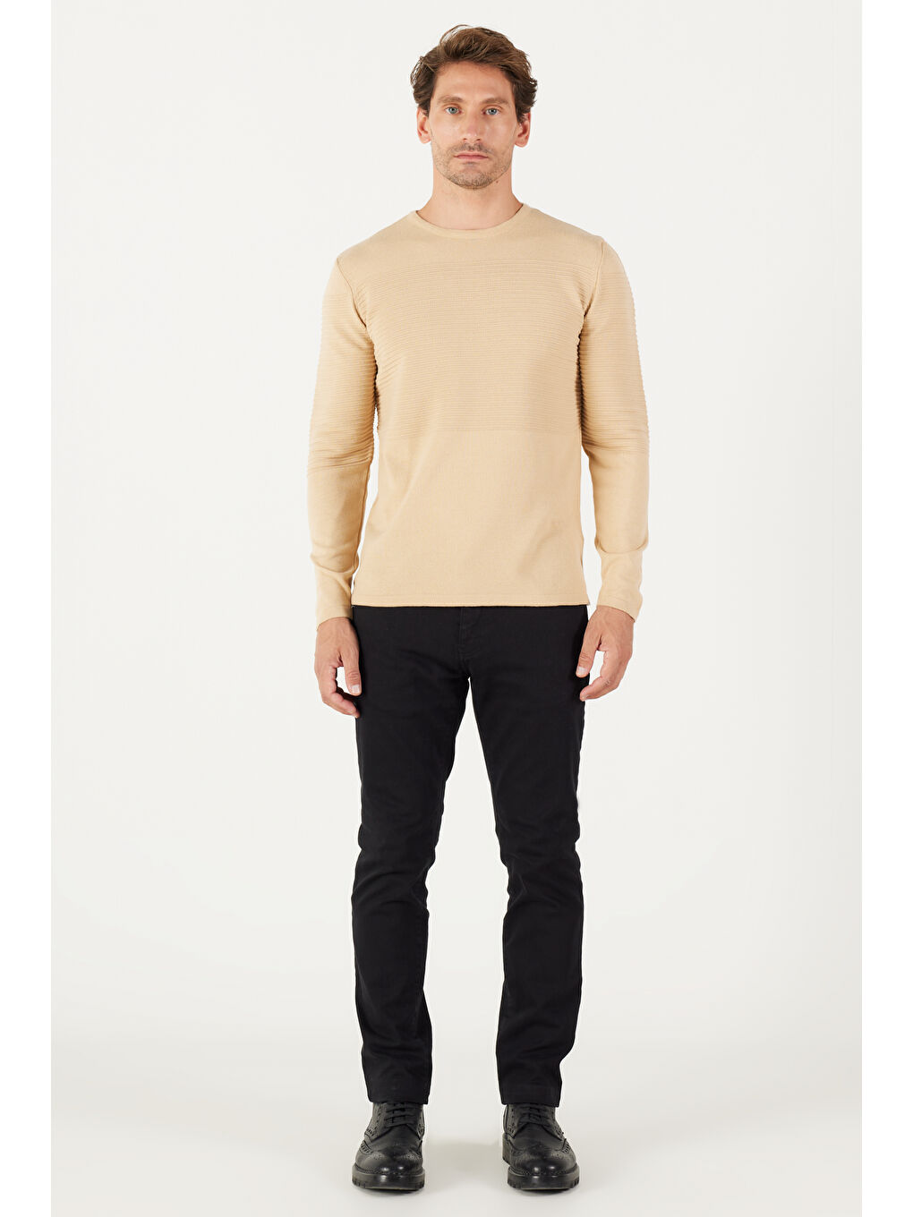 Erkek Koyu Bej Anti-Pilling Özellikli Tüylenme Yapmayan Standart Fit Bisiklet Yaka Çizgi Dokulu-4