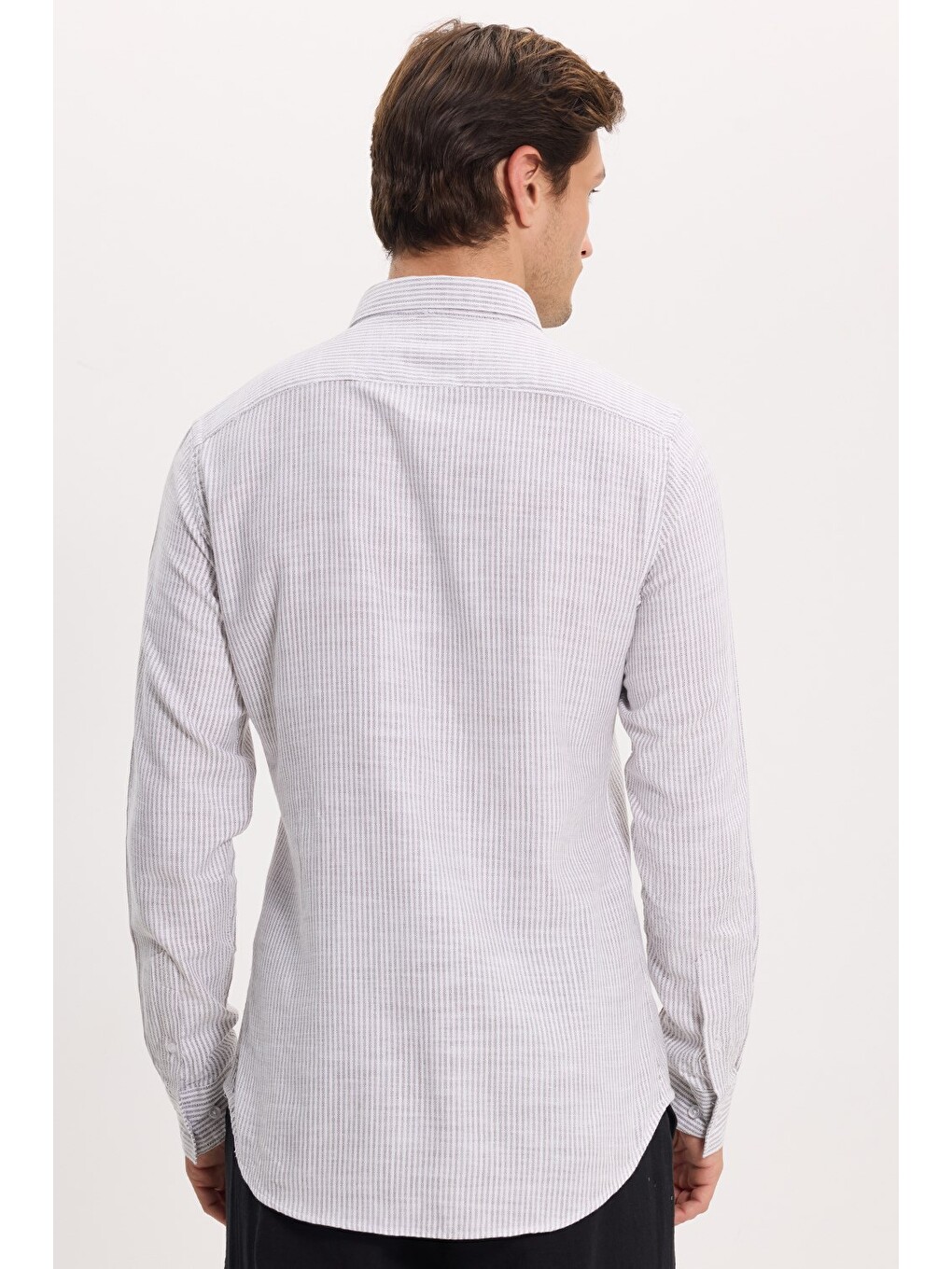 Erkek Slim Fit Dar Kesim %100 Pamuk Düğmeli Yaka Çizgili Uzun Kollu Cepli Keten Efektli Haki Gömlek-7