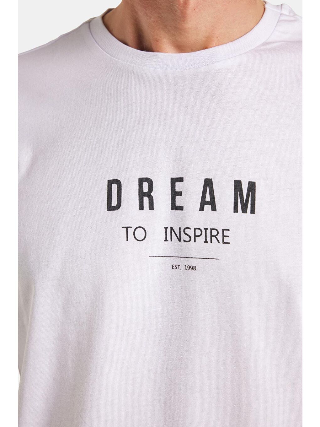 Beyaz Erkek Slim Fit Dar Kesim %100 Pamuk Yumuşak Dokulu Baskılı Siyah Bisiklet Yaka Tişört-2