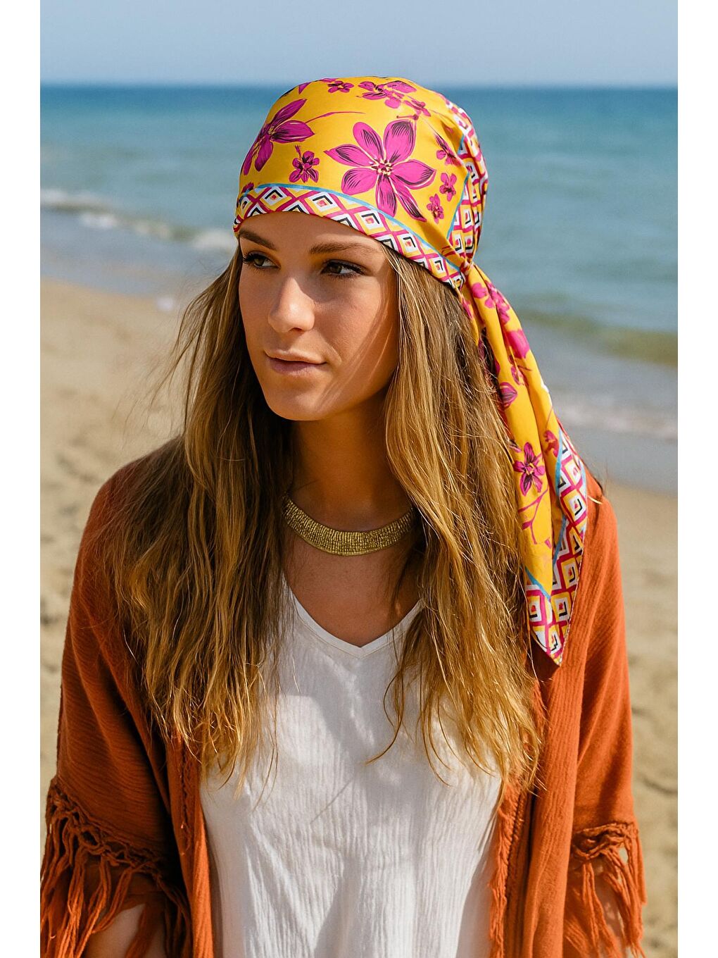 Fuşya Etnik Desenli Saten Bandana Fular