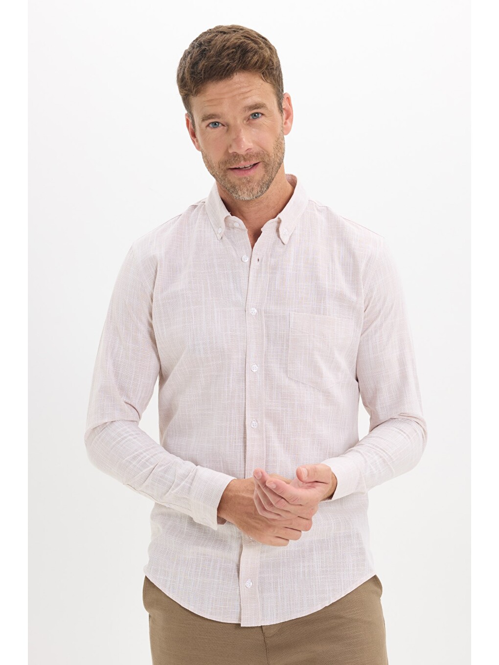 Erkek Slim Fit Dar Kesim Uzun Kollu %100 Pamuk Keten Efektli Düğmeli Yaka Rahat Bej Gömlek
