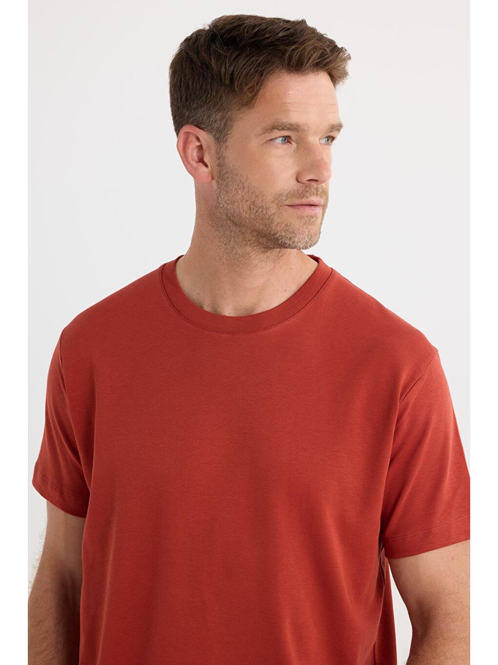 Kahverengi Unisex Relax Fit Rahat Kesim %100 Pamuk Yumuşak Dokulu Hafif Kalın Kiremit Bisiklet Yaka Tişört-1