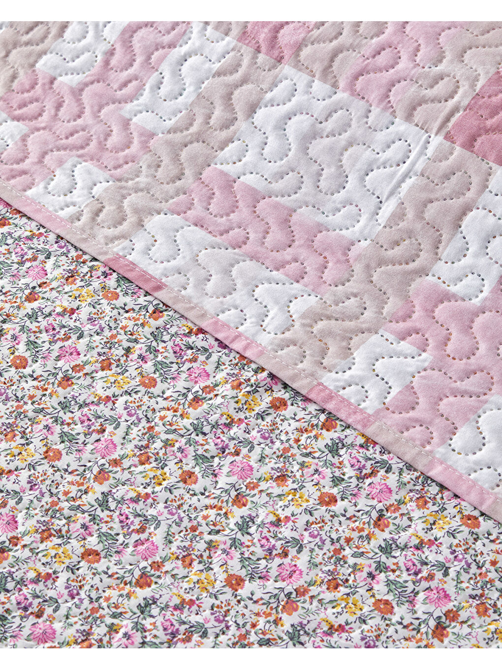 Blushing Blooms Çok Amaçlı King Size Yatak Örtüsü Takımı 240x220 cm Pembe-2