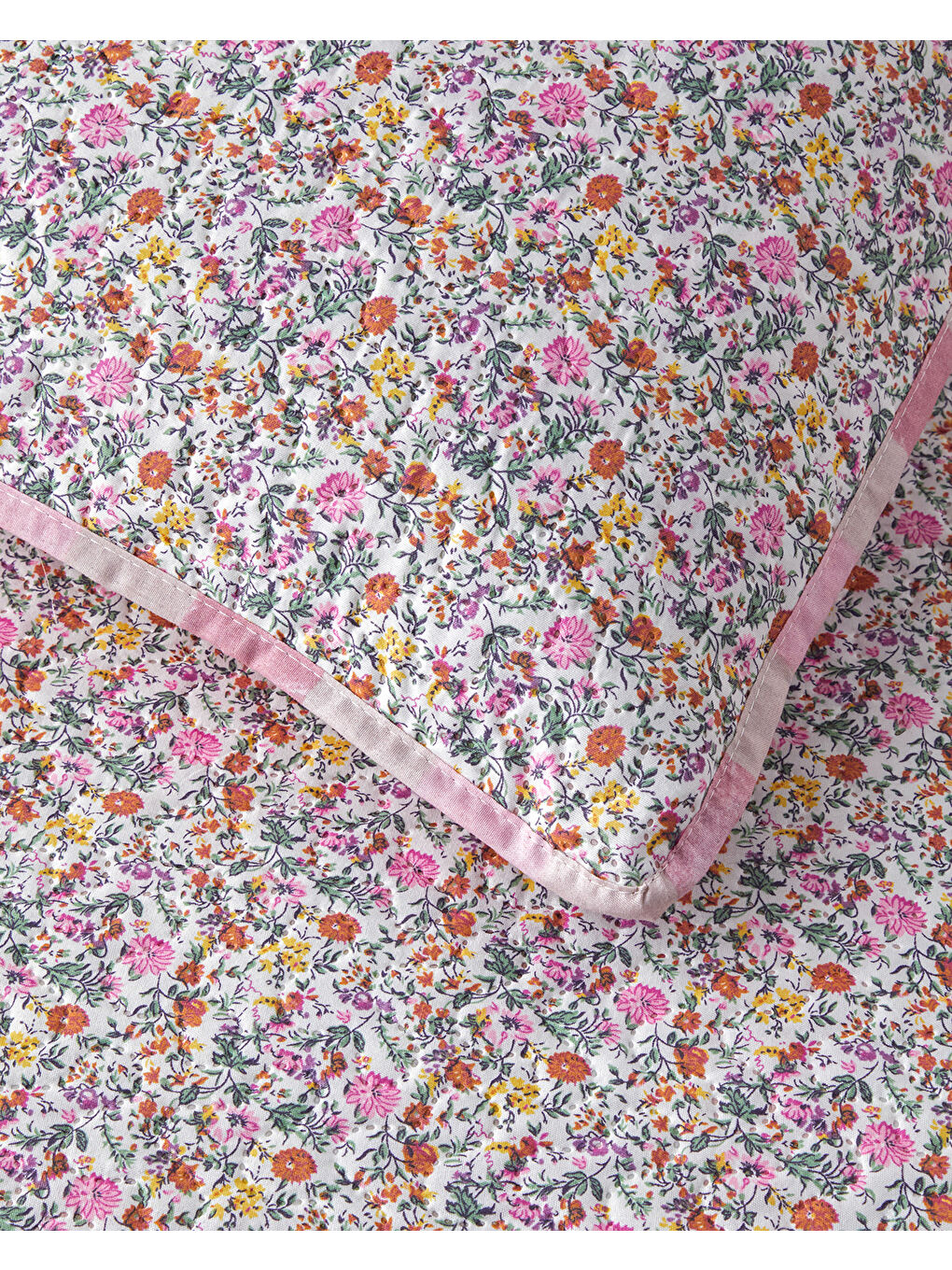 Blushing Blooms Çok Amaçlı King Size Yatak Örtüsü Takımı 240x220 cm Pembe-3