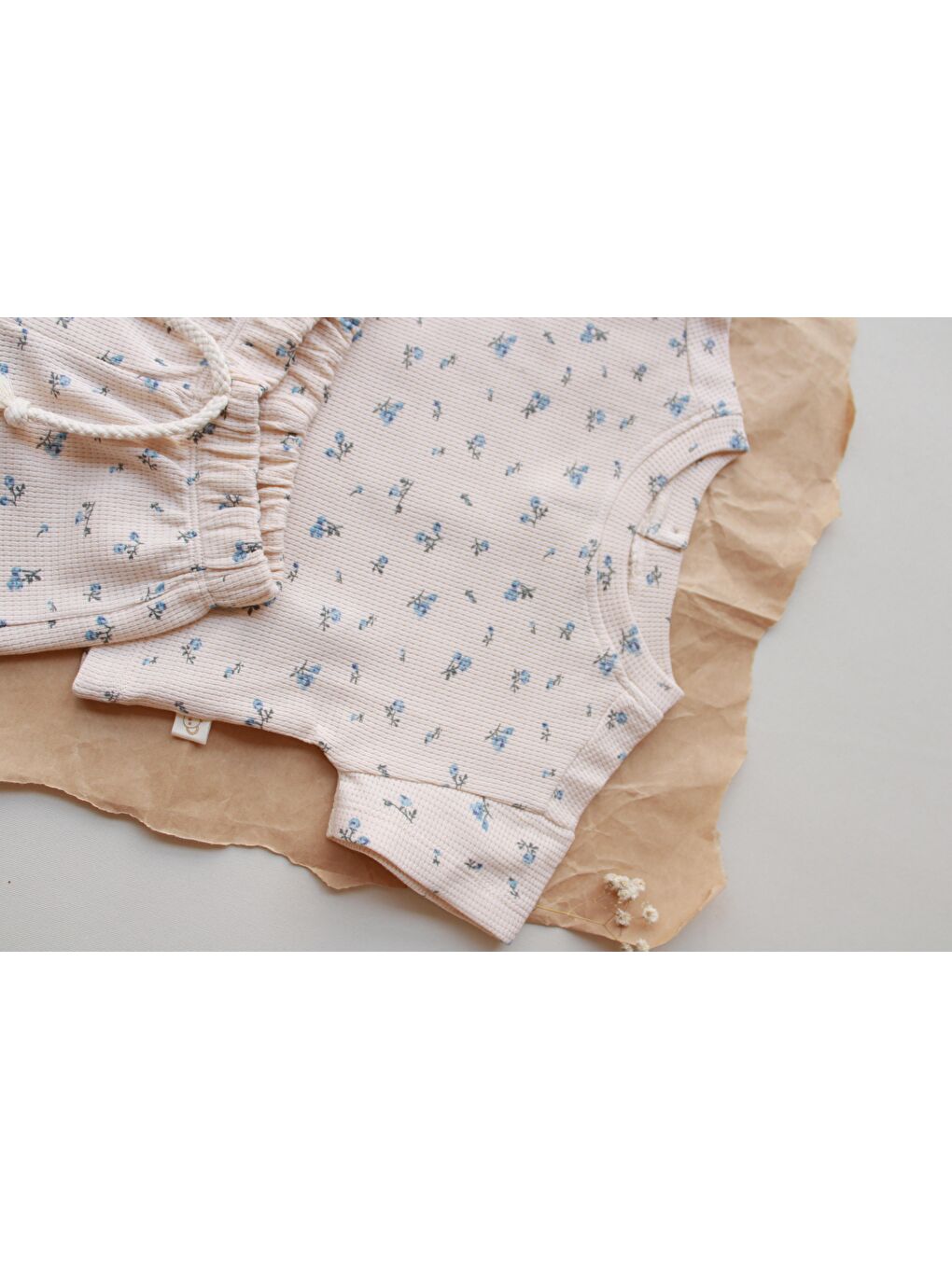 Ekru Mavi Çiçek Baskılı Waffle Şort Takım-3