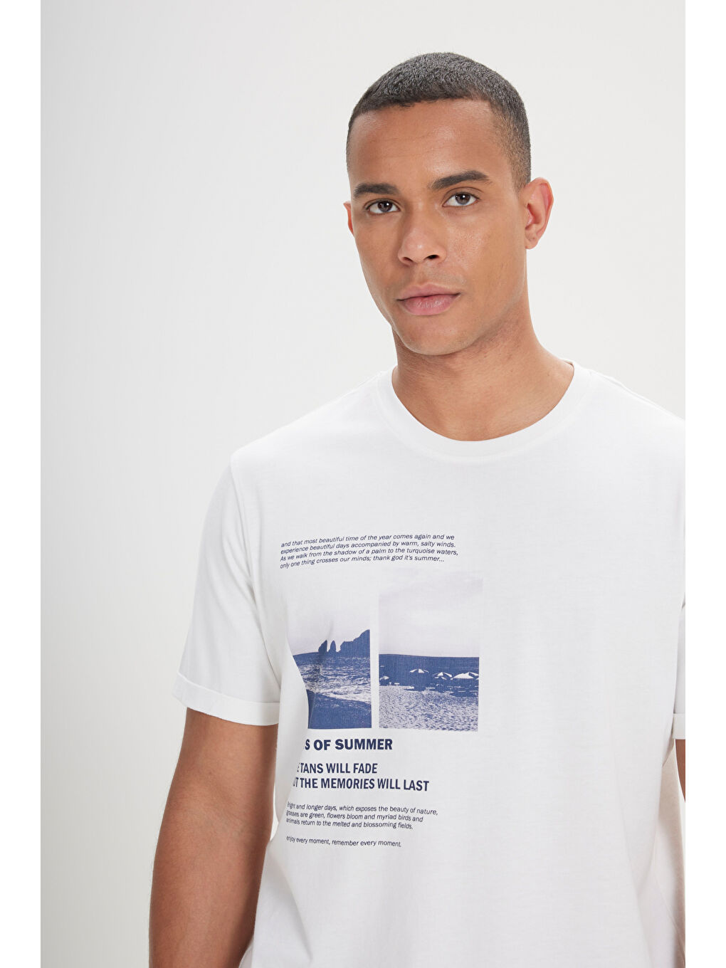 Erkek Beyaz Standart Fit Normal Kesim %100 Pamuk Baskılı Bisiklet Yaka Tişört-2