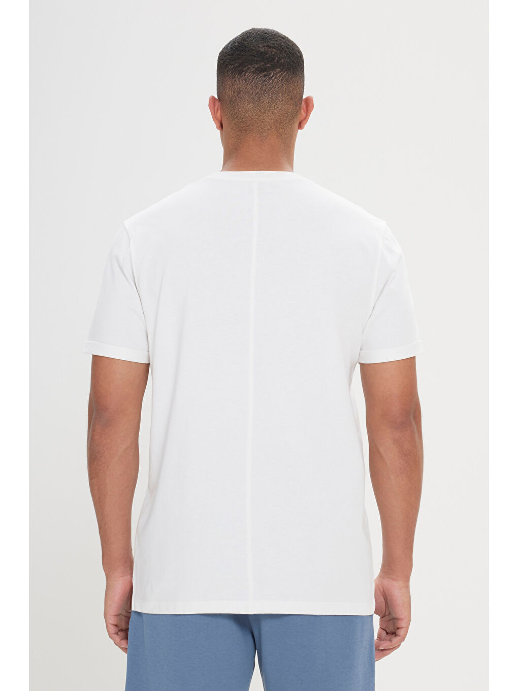 Erkek Beyaz Standart Fit Normal Kesim %100 Pamuk Baskılı Bisiklet Yaka Tişört-4