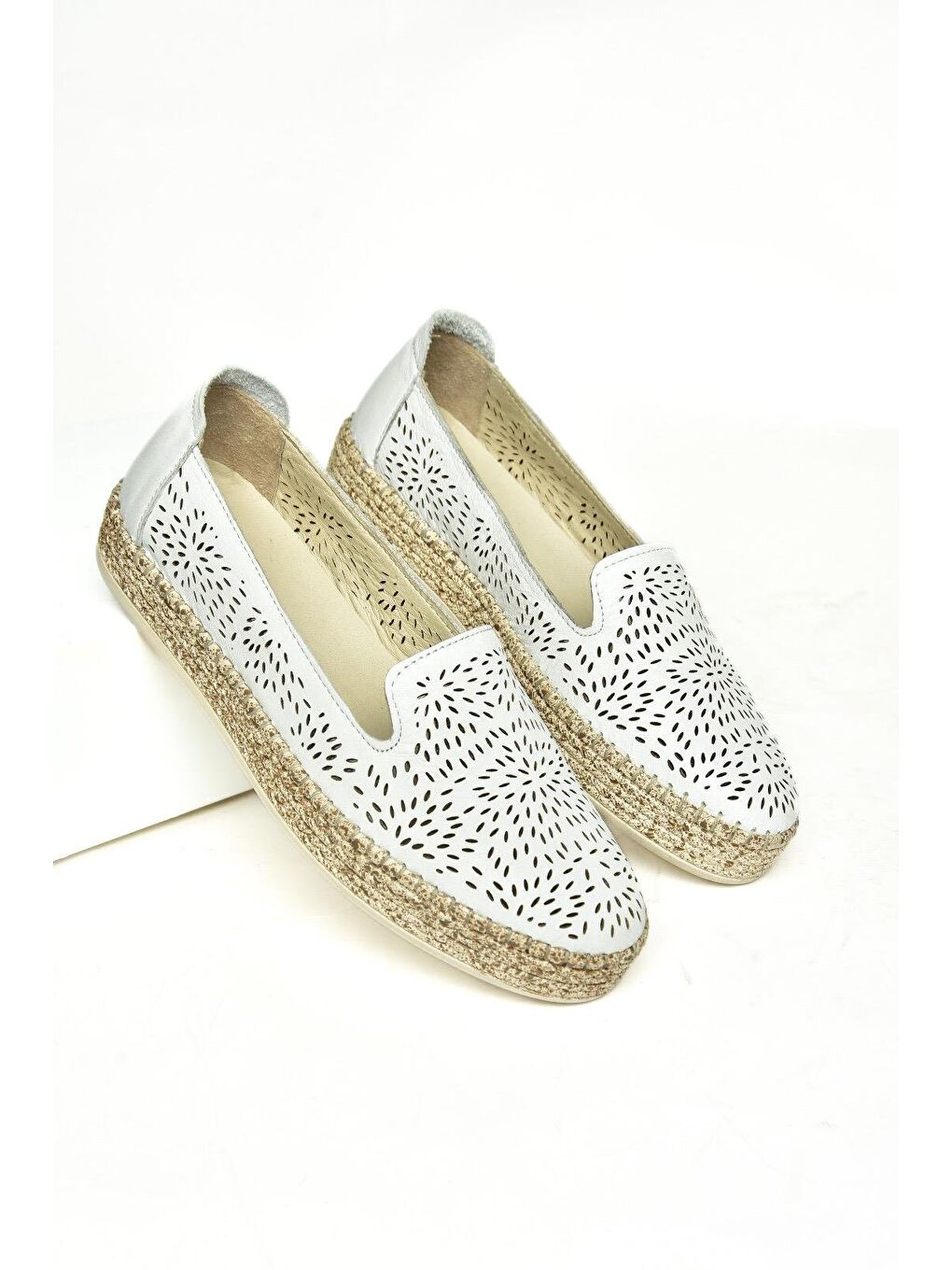 U5552001 Beyaz Kadın Ayakkabı-2