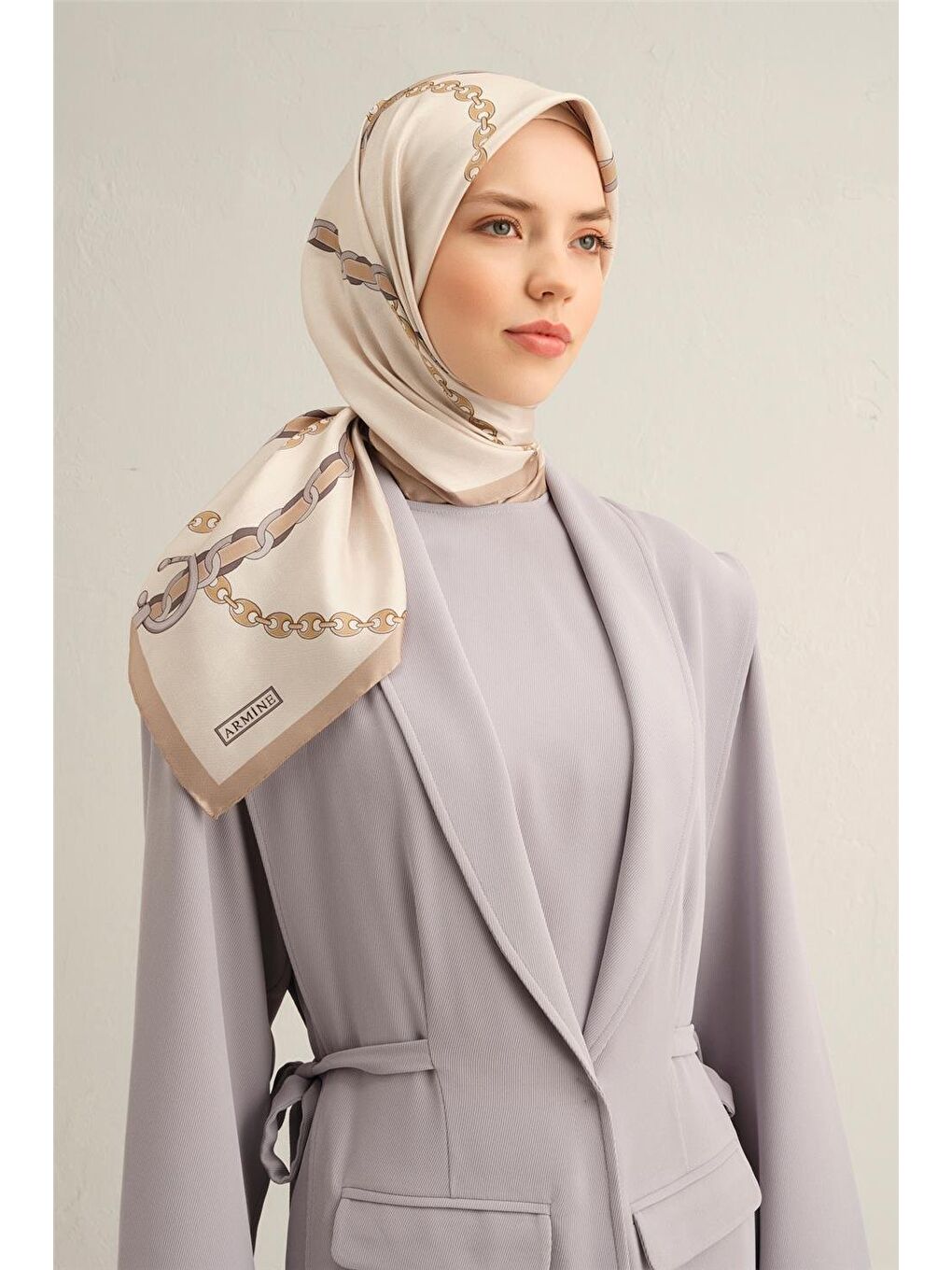 Bej Klasik Desenli Saf İpek Twill Eşarp 9346 05-1